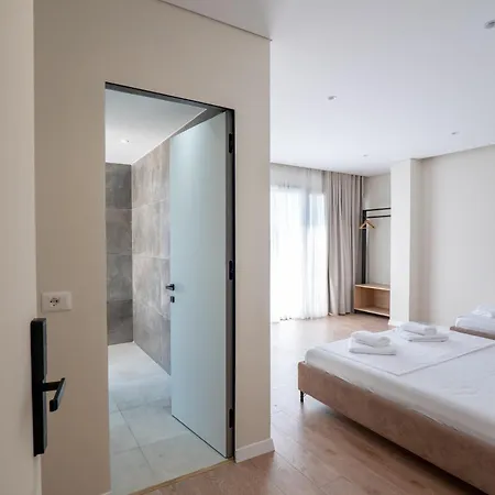 Serenity Luxury Bed & Breakfast 3*